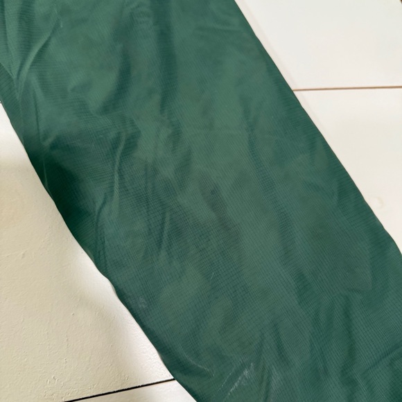 The North Face Women’s Green Jacket - Picture 6 of 9